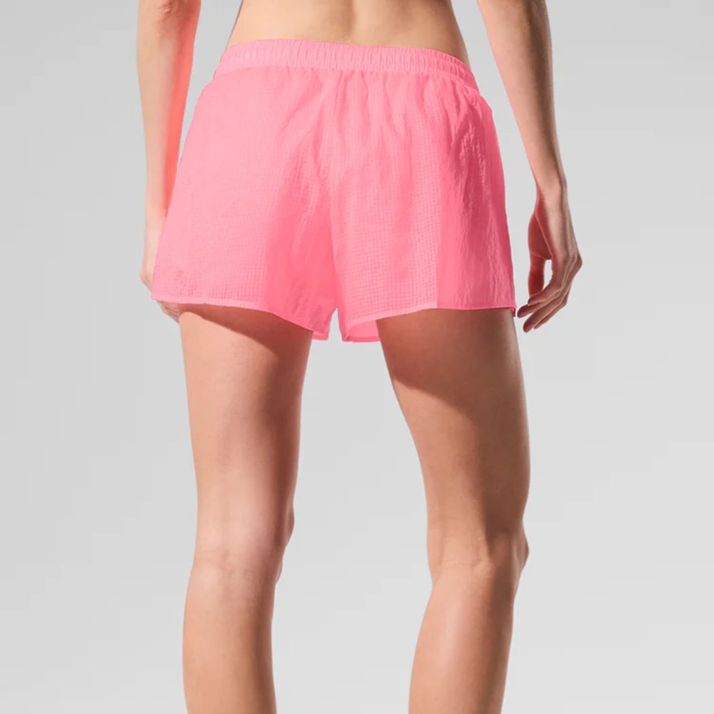 NWT ALO Yoga Neon Bubblegum Game Time Shorts - Picture 5 of 9
